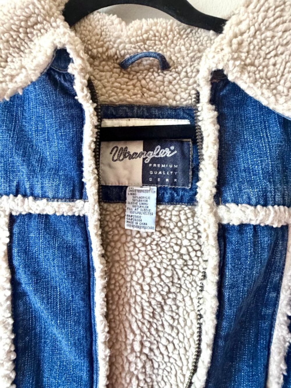 Vintage western denim sherpa jacket by wrangler retro cozy - Picture 3 of 8